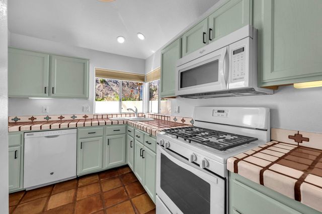 77405 Calle Sonora, La Quinta, CA 92253