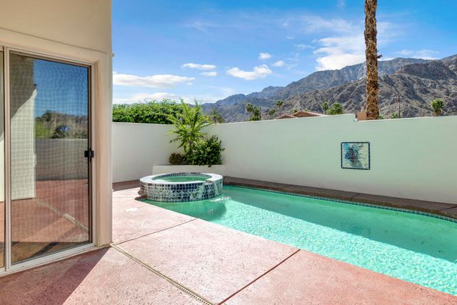 77405 Calle Sonora, La Quinta, CA 92253