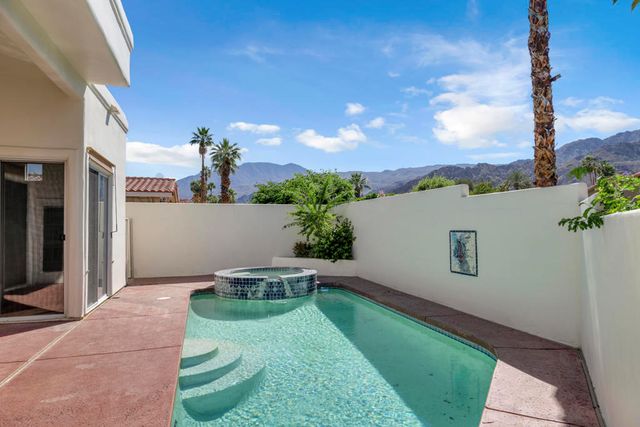 77405 Calle Sonora, La Quinta, CA 92253