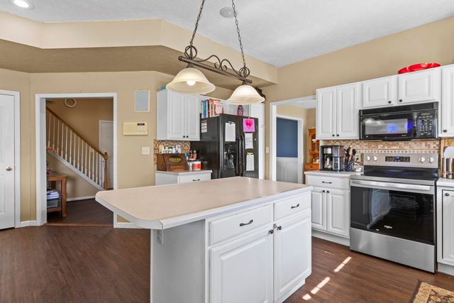 100 River Run Court, Georgetown, KY 40324