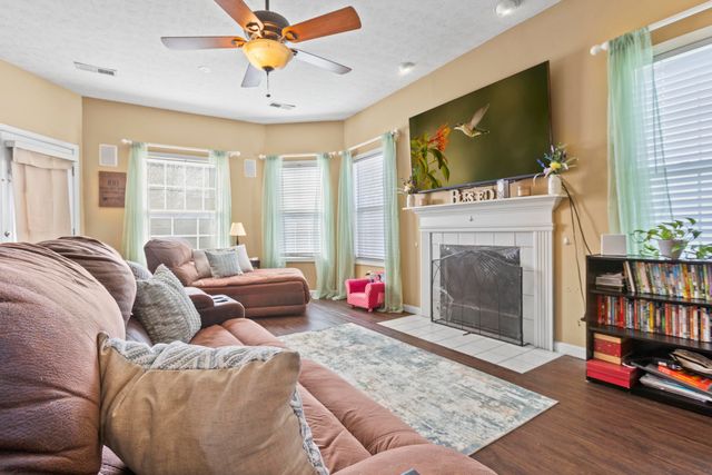 100 River Run Court, Georgetown, KY 40324