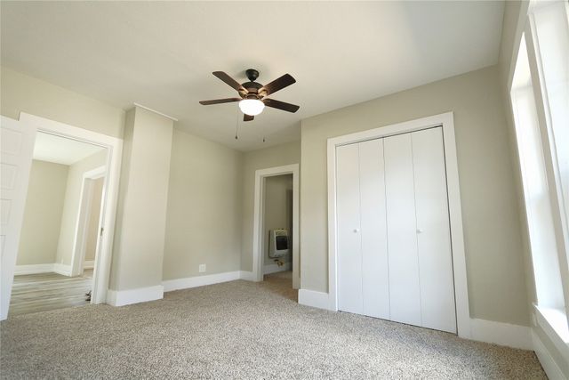 304 E Waco Street, Ennis, TX 75119