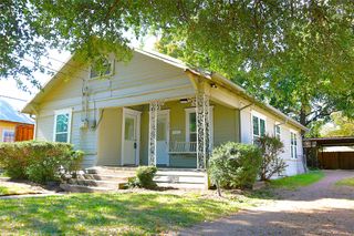 304 E Waco Street, Ennis, TX 75119