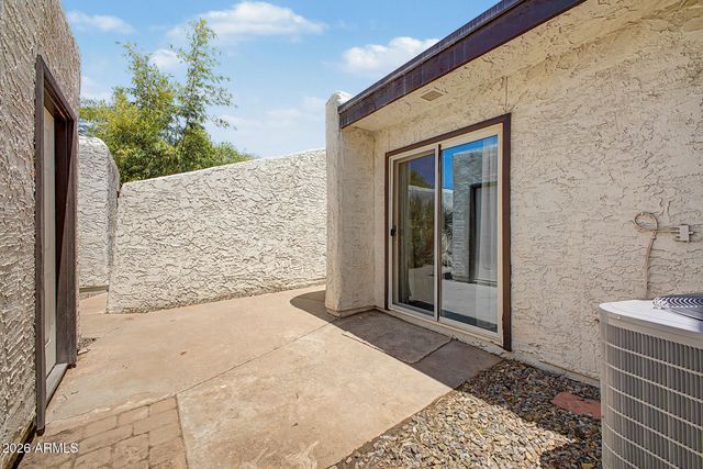 1529 S River Drive, Tempe, AZ 85281