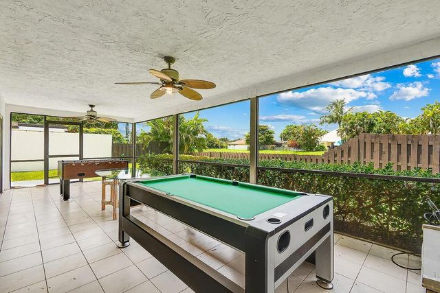 378 SW 28th Avenue, Delray Beach, FL 33445