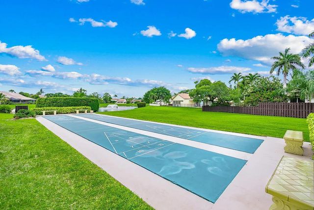 378 SW 28th Avenue, Delray Beach, FL 33445