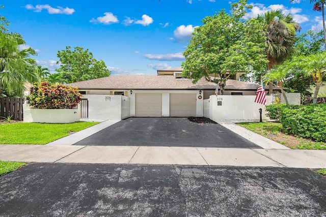 378 SW 28th Avenue, Delray Beach, FL 33445