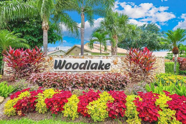 378 SW 28th Avenue, Delray Beach, FL 33445