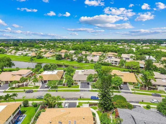 378 SW 28th Avenue, Delray Beach, FL 33445