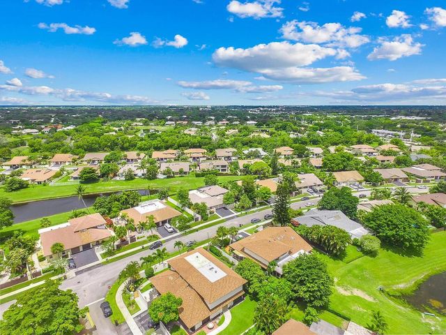 378 SW 28th Avenue, Delray Beach, FL 33445