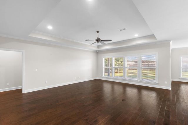 236 Daphne Dr, Dothan, AL 36305