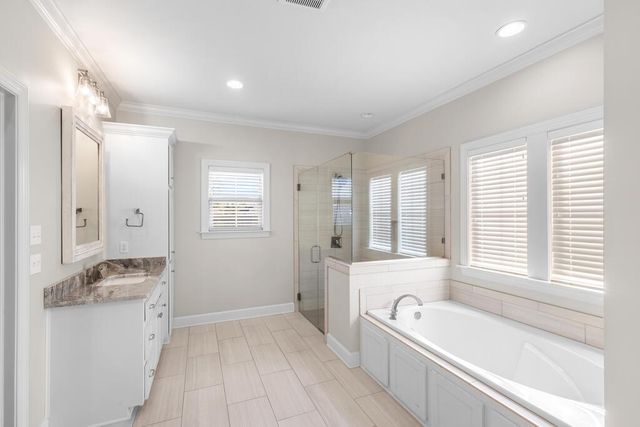 236 Daphne Dr, Dothan, AL 36305