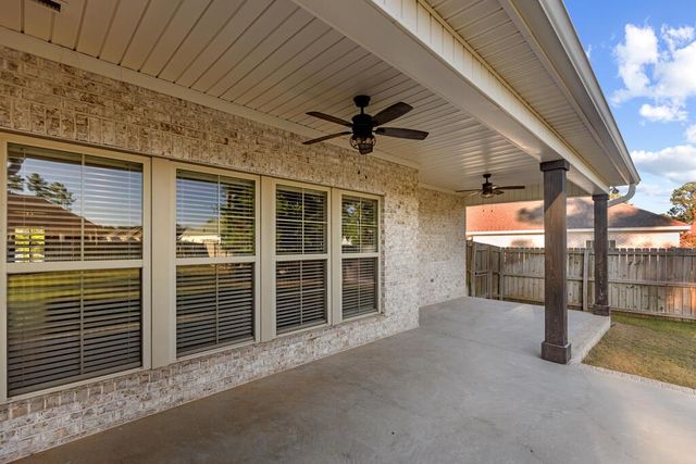 236 Daphne Dr, Dothan, AL 36305