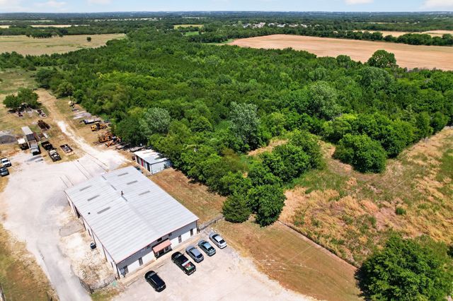 16831 State Highway 56, Southmayd, TX 75092