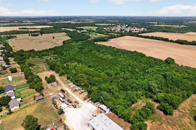 16831 State Highway 56, Southmayd, TX 75092