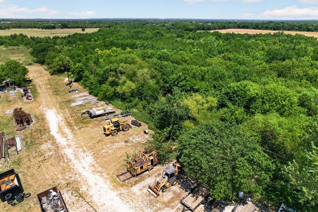 16831 State Highway 56, Southmayd, TX 75092