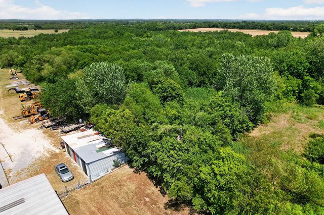 16831 State Highway 56, Southmayd, TX 75092