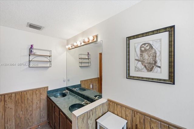 17857 82nd Rd N, Loxahatchee, FL 33470