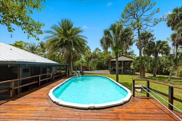17857 82nd Rd N, Loxahatchee, FL 33470
