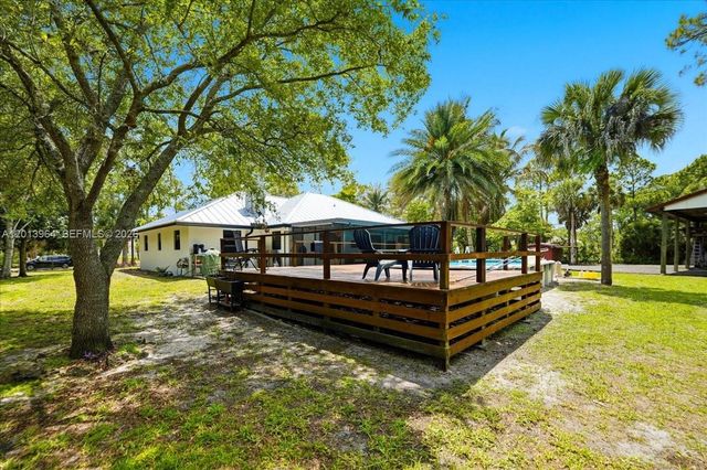 17857 82nd Rd N, Loxahatchee, FL 33470