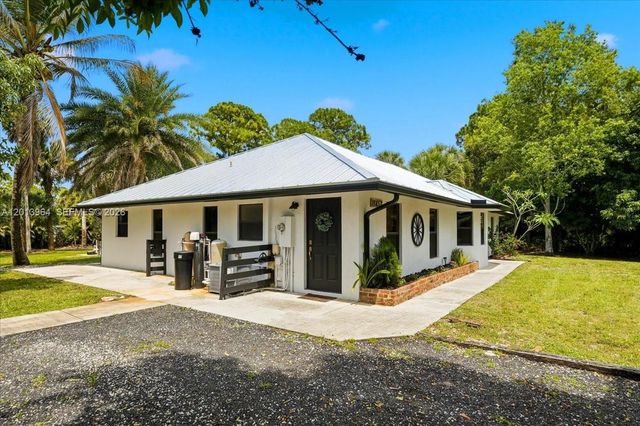 17857 82nd Rd N, Loxahatchee, FL 33470