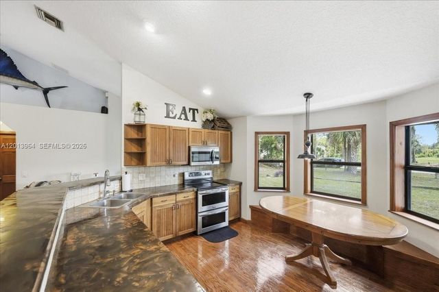 17857 82nd Rd N, Loxahatchee, FL 33470