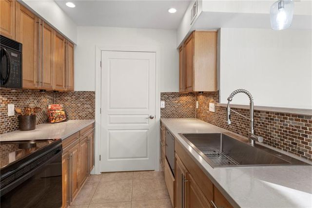 5104 W 62nd Street, Mission, KS 66205