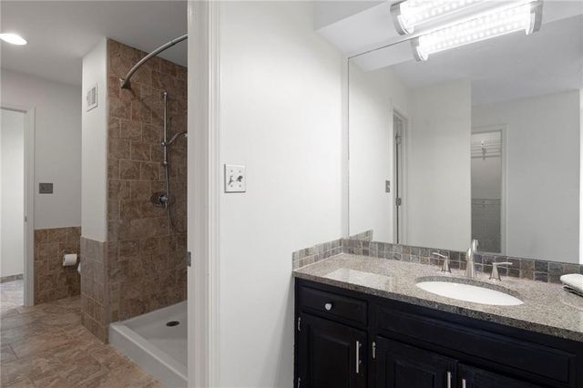 5104 W 62nd Street, Mission, KS 66205