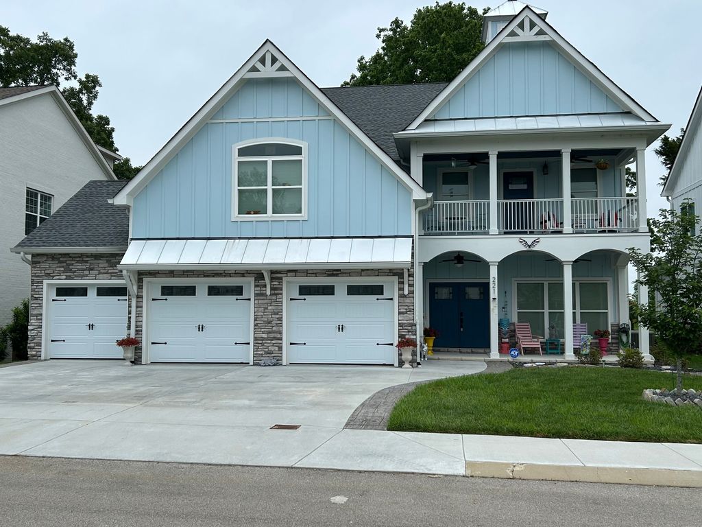 221 Hammock Dr, Winchester, TN 37398