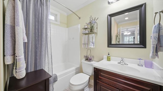 227 English Oaks Drive NE, Cleveland, TN 37323