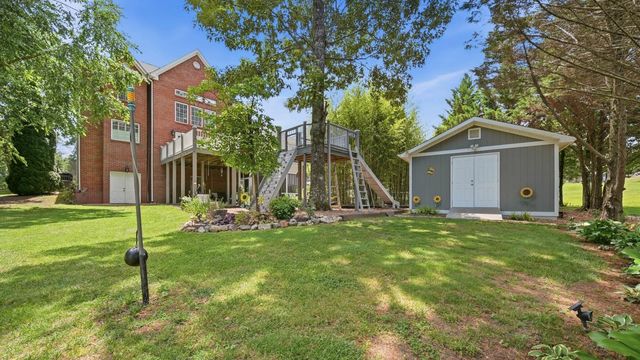 227 English Oaks Drive NE, Cleveland, TN 37323