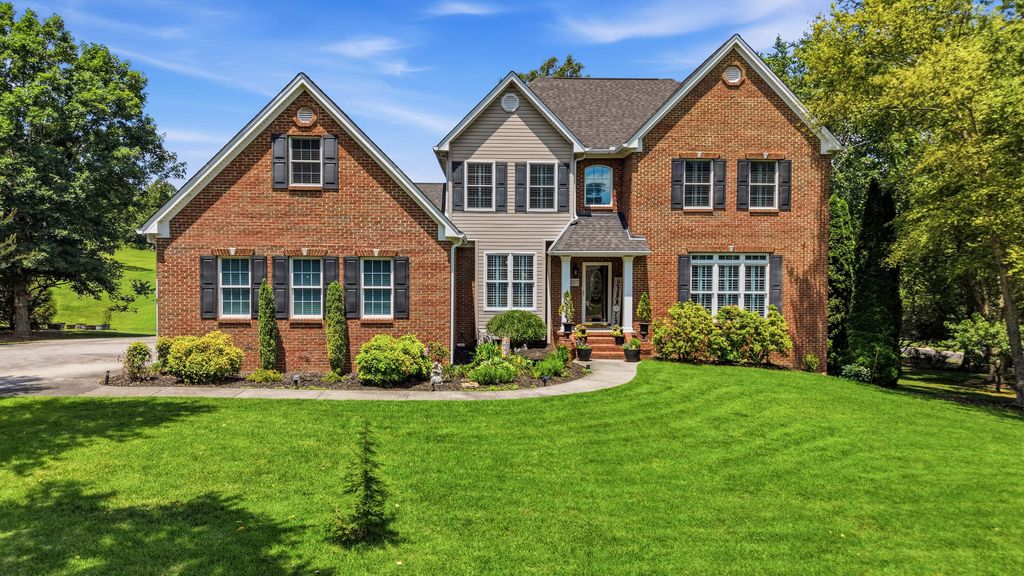 227 English Oaks Drive NE, Cleveland, TN 37323