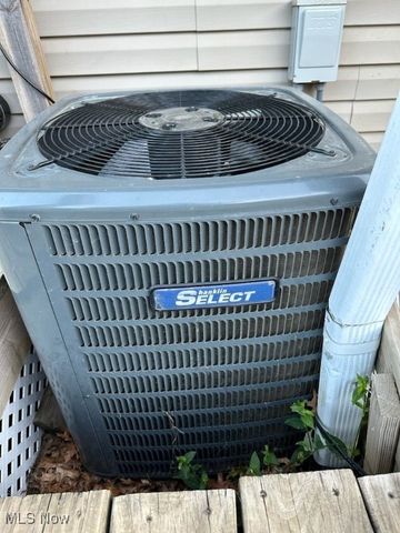 4700 4th Street NW, Canton, OH 44708