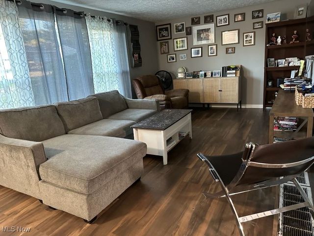 4700 4th Street NW, Canton, OH 44708