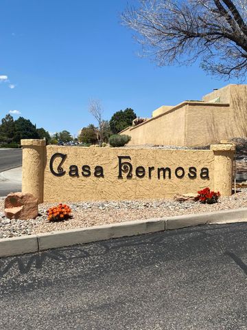14 Casa Hermosa Drive NE, Albuquerque, NM 87112