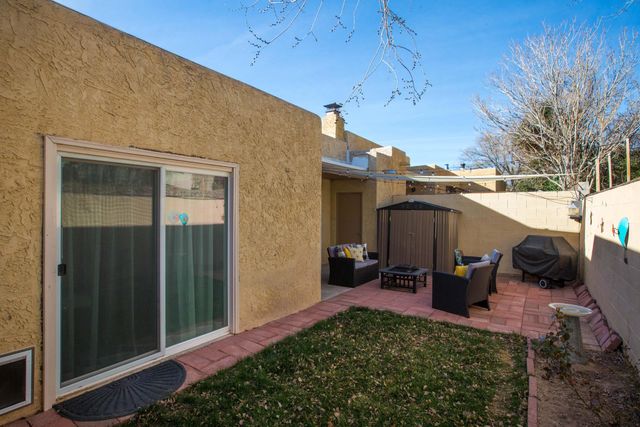 14 Casa Hermosa Drive NE, Albuquerque, NM 87112