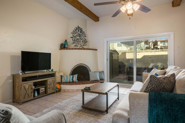 14 Casa Hermosa Drive NE, Albuquerque, NM 87112