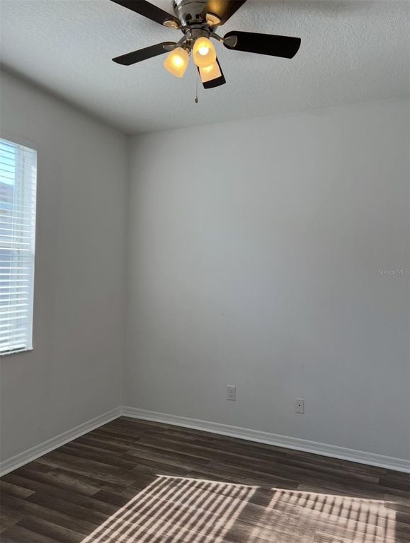 Image 11 of property listing at 2735 CARRICKTON CIRCLE, Orlando, FL 32824