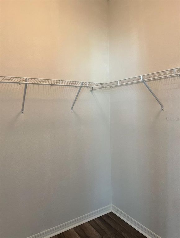 Image 20 of property listing at 2735 CARRICKTON CIRCLE, Orlando, FL 32824