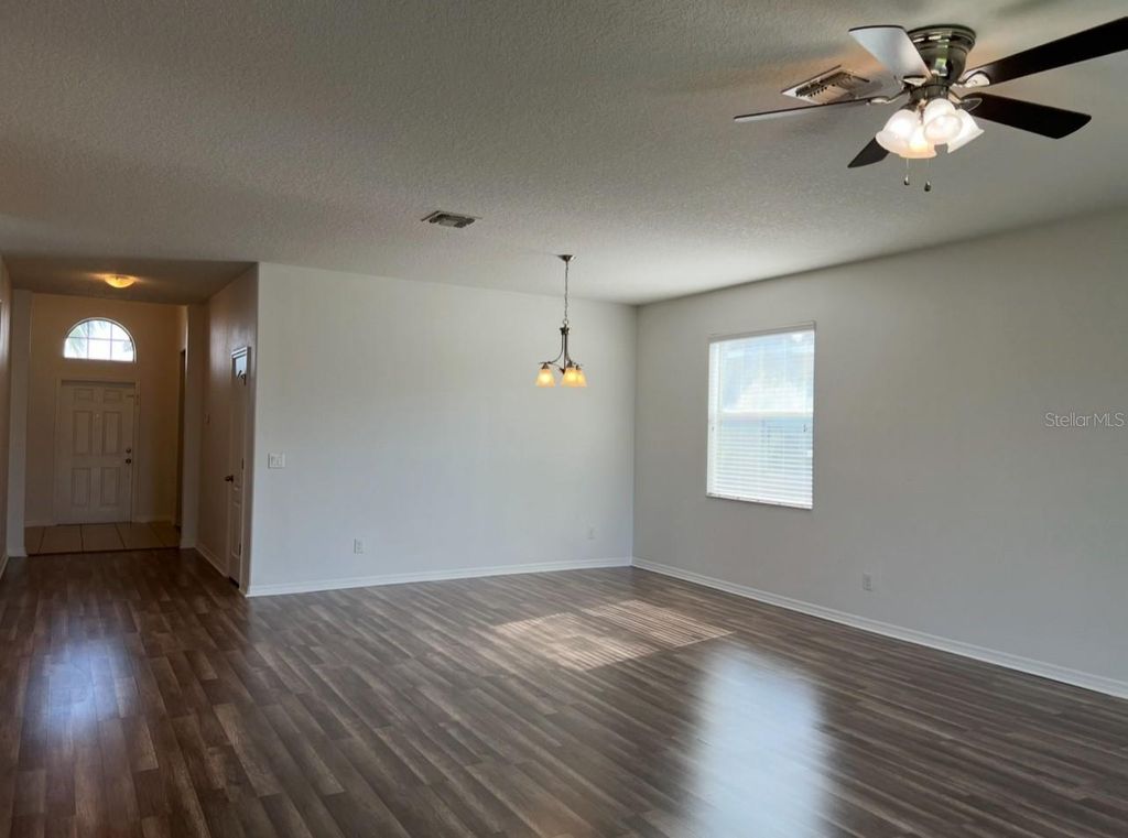 Image 21 of property listing at 2735 CARRICKTON CIRCLE, Orlando, FL 32824