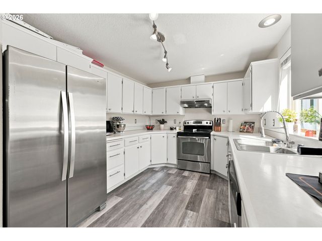 8292 Ne SNOWBERRY Loop, Vancouver, WA 98660