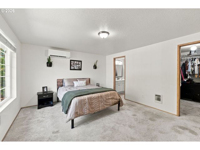 8292 Ne SNOWBERRY Loop, Vancouver, WA 98660