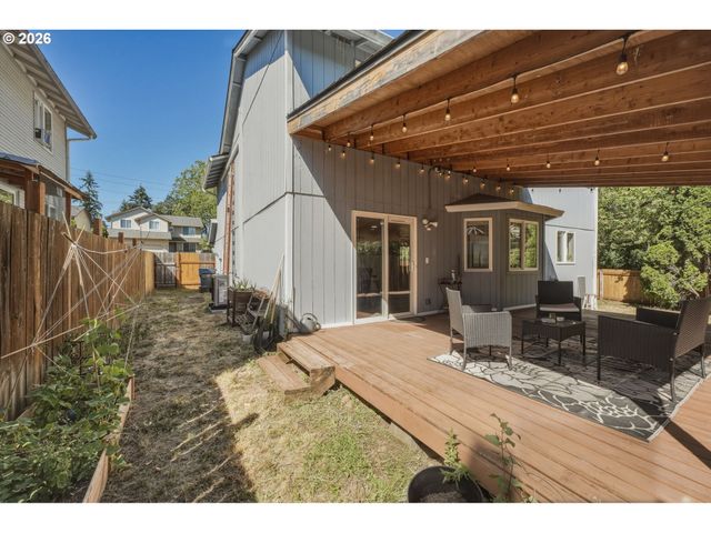 8292 Ne SNOWBERRY Loop, Vancouver, WA 98660