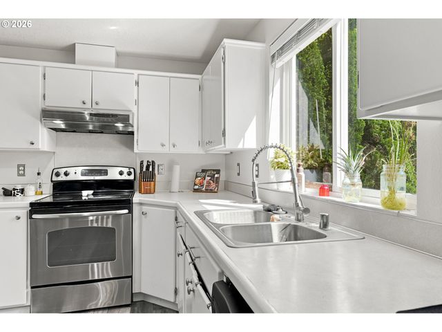 8292 Ne SNOWBERRY Loop, Vancouver, WA 98660
