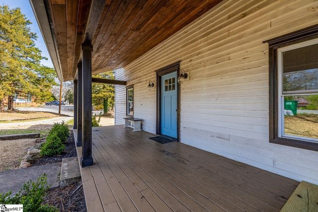 314 Depot Street, Campobello, SC 29322