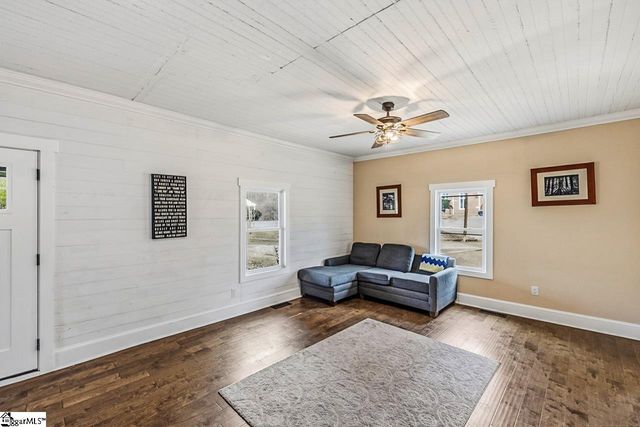 314 Depot Street, Campobello, SC 29322