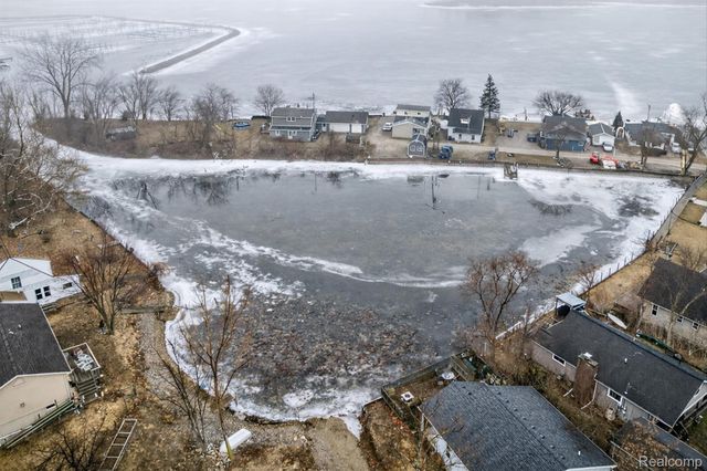 6198 Brancheau Road, Berlin Charter Township, MI 48166