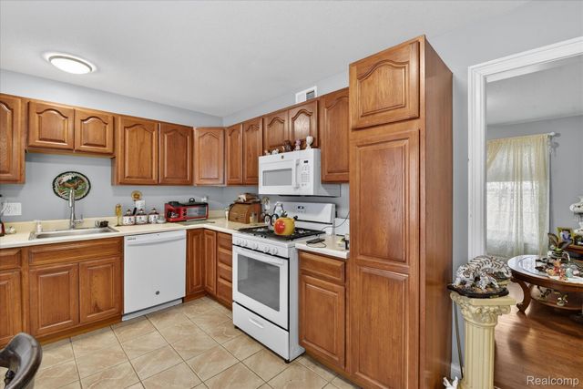 6198 Brancheau Road, Berlin Charter Township, MI 48166