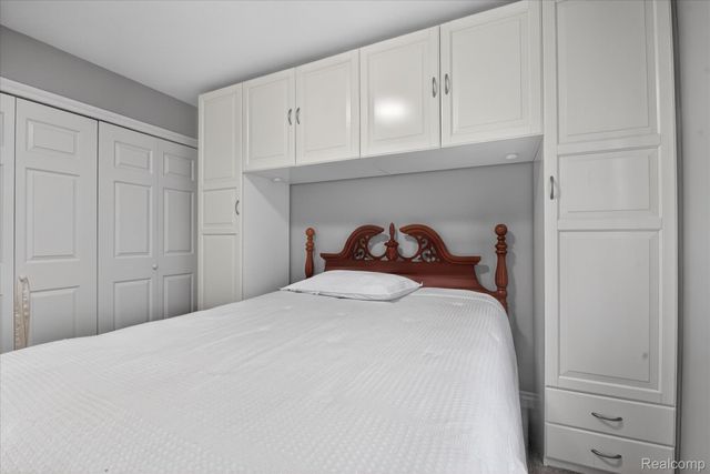 6198 Brancheau Road, Berlin Charter Township, MI 48166