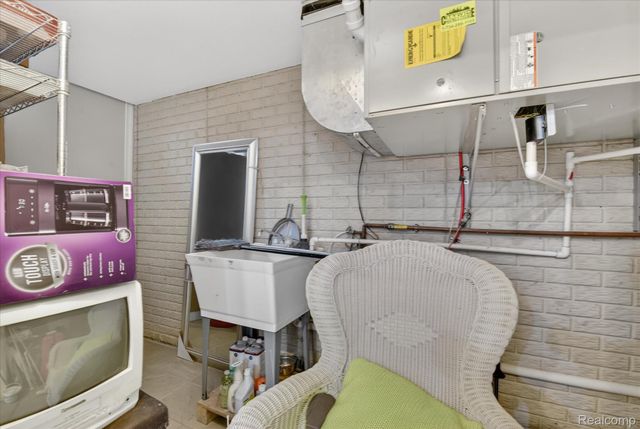 6198 Brancheau Road, Berlin Charter Township, MI 48166